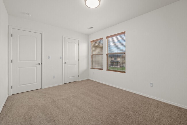 Building Photo - 2867 W 400 S