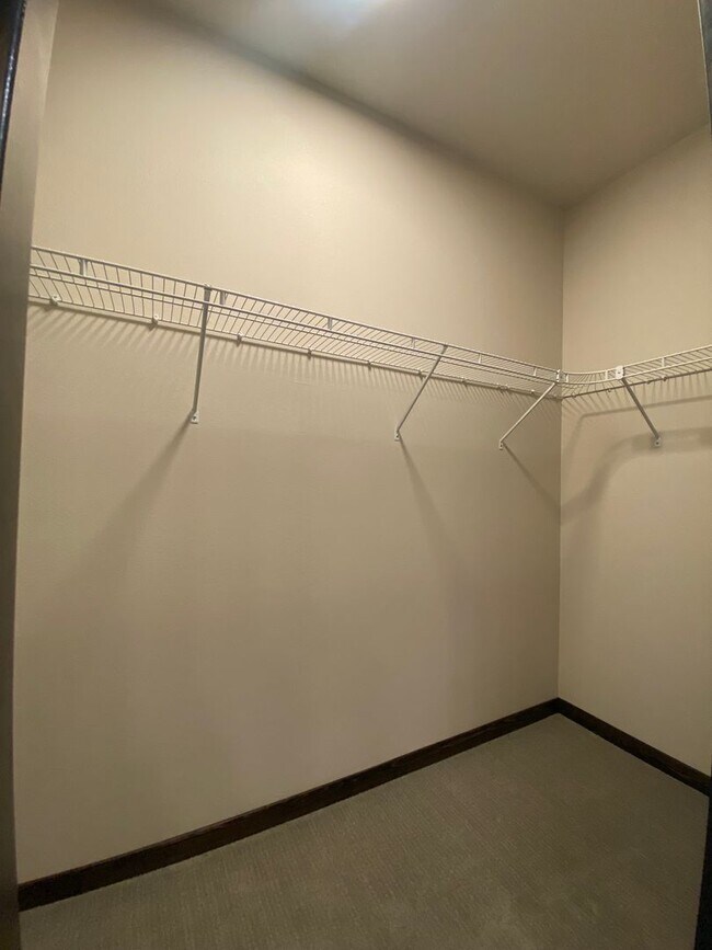 Building Photo - 4310-4312 N Centennial Ln