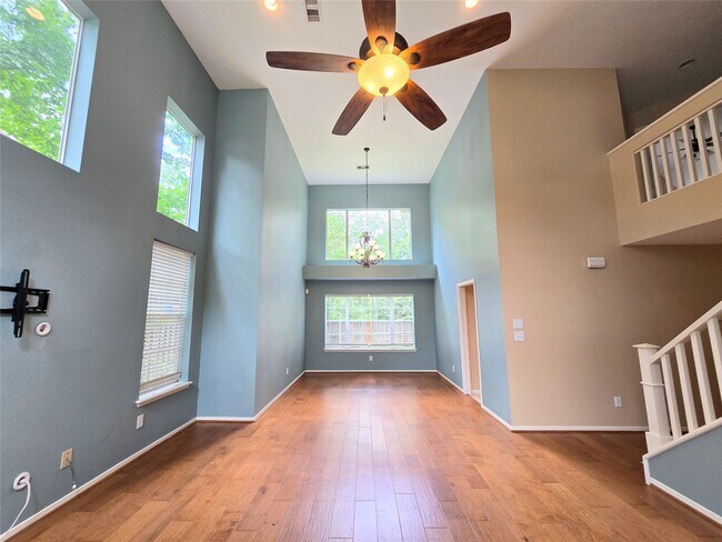 Building Photo - 134 W Greywing Cir