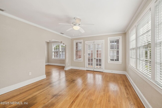 Building Photo - 2822 Herschel St