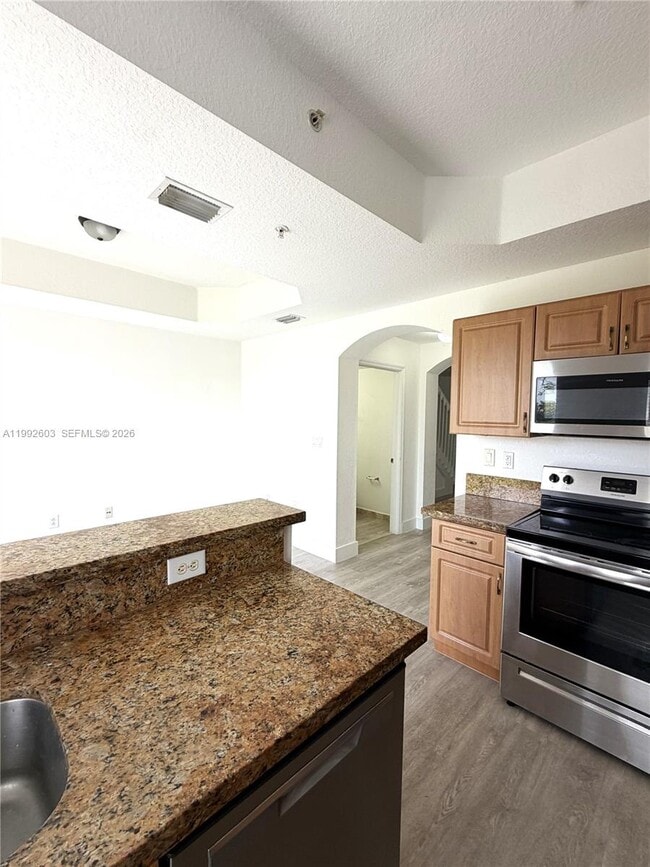 Building Photo - 1088 SW 144th Ave