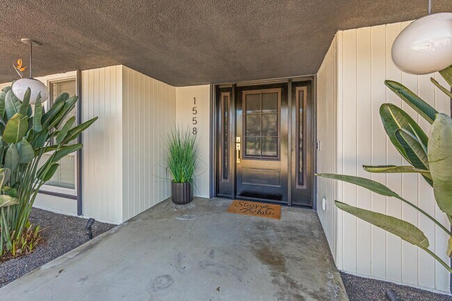 Building Photo - 1558 Wakefield Ave