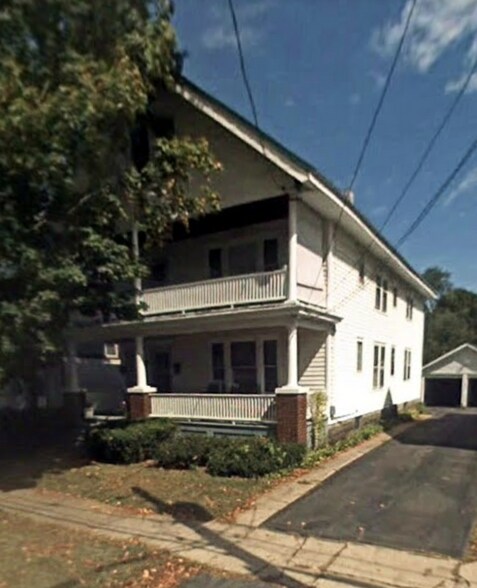 Primary Photo - 12 Lyon Pl