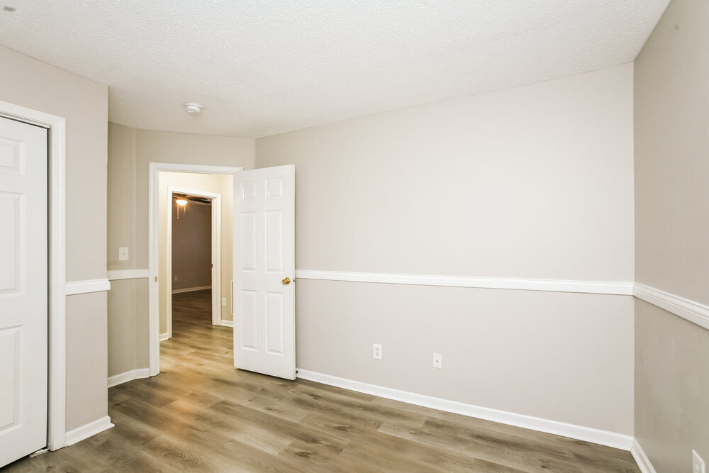 Building Photo - 7204 Parklake Pl