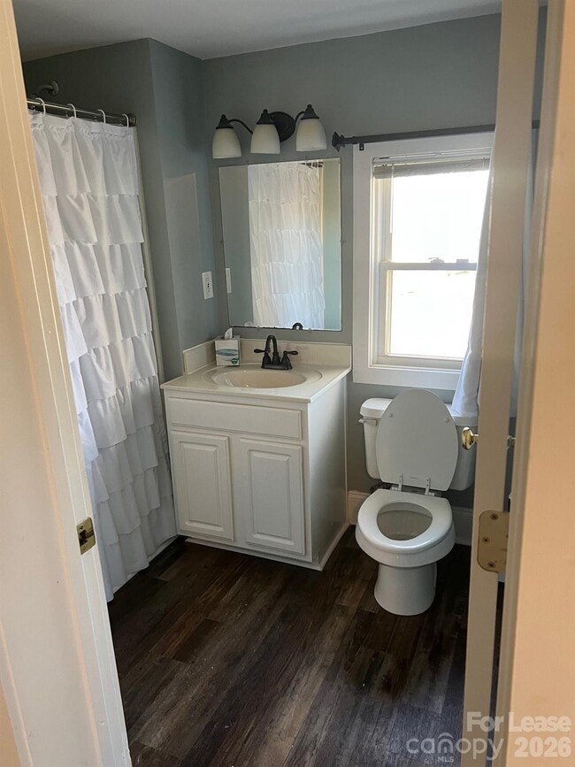 Building Photo - 15 1st St