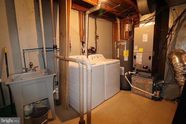 Building Photo - 138 Sharpstead Ln