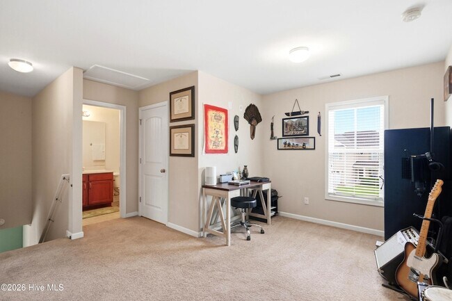 Building Photo - 553 Montego Ct