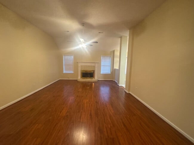 Building Photo - 8699 Tropicana Dr N