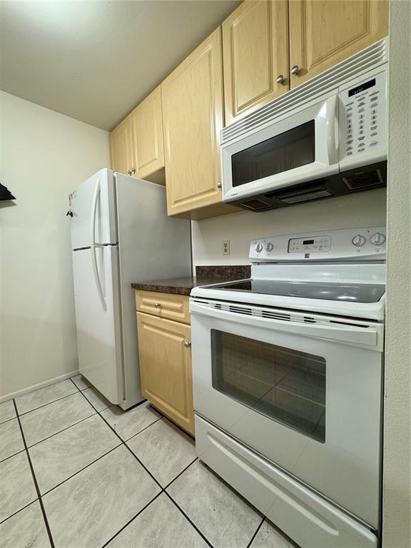 Building Photo - 3610 59th Ave W