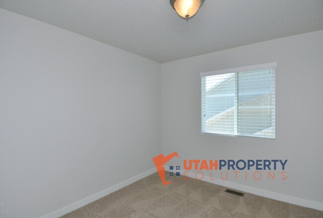 Building Photo - 11533 S Rk Cv