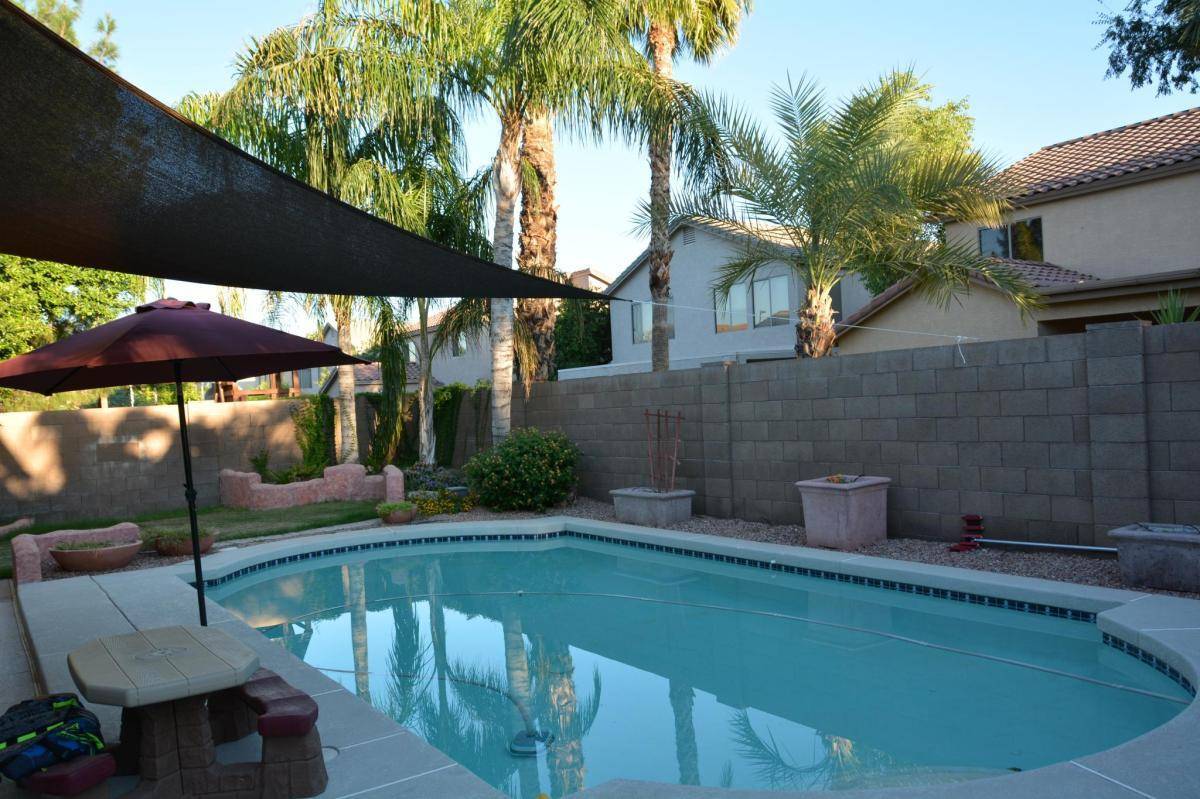 Building Photo - 519 W Douglas Ave