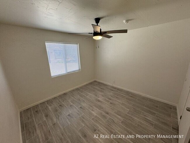 Building Photo - 1005 E Turney Ave