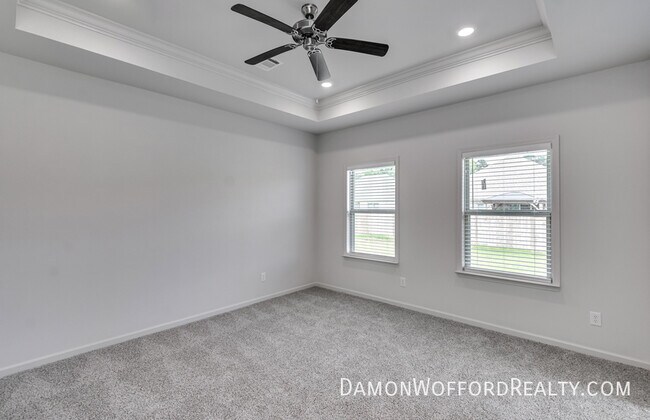 Building Photo - 533 Vista Pointe Dr