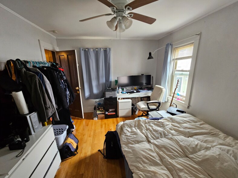 Building Photo - 58 Winship St