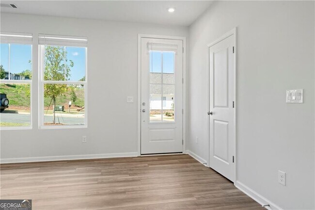 Building Photo - 1359 Crk Vw Ln NW