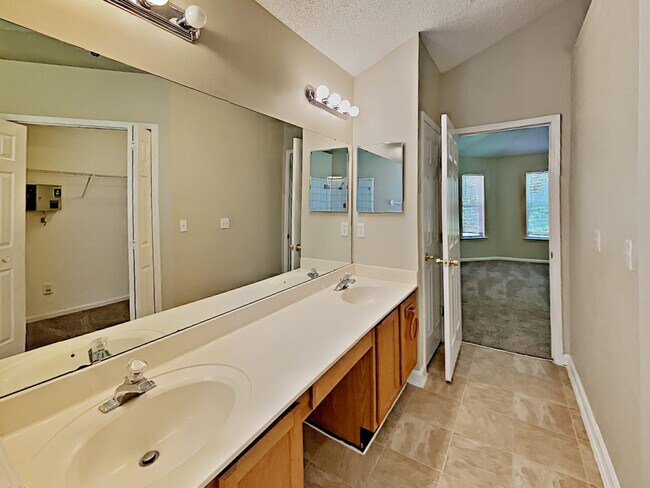 Building Photo - 11510 Eagle Crest Ln
