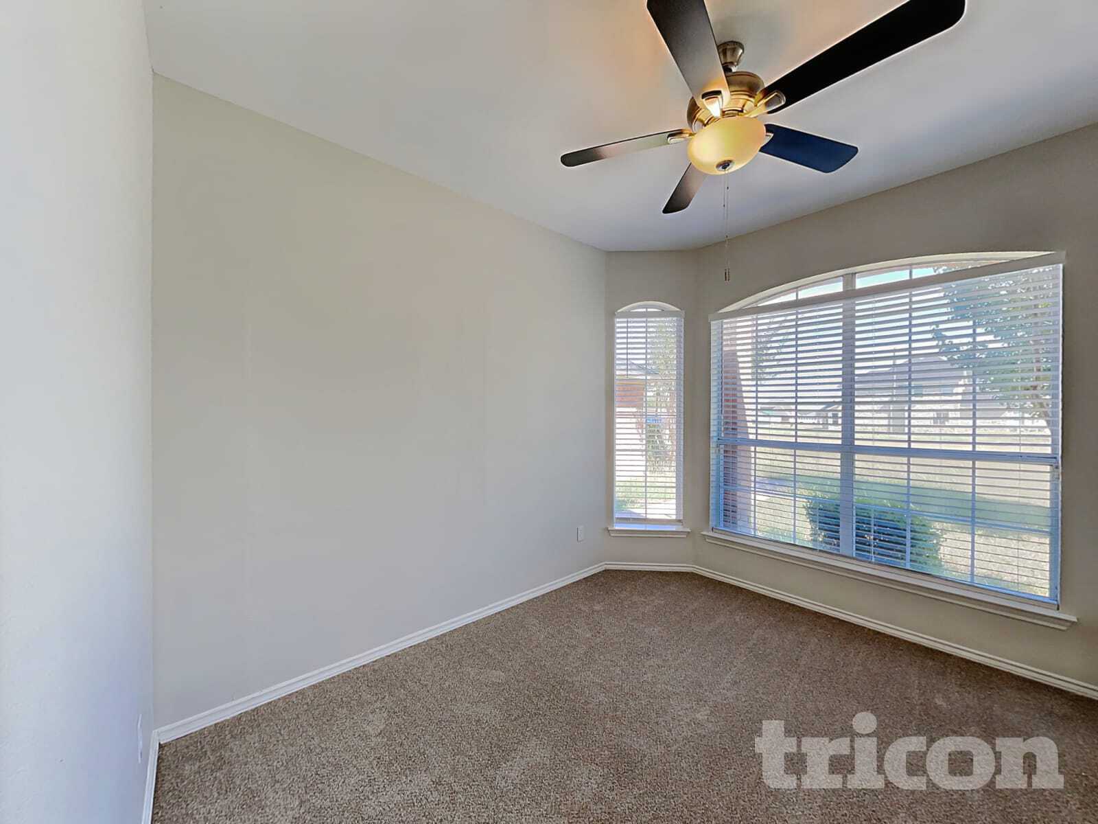 Building Photo - 1081 Treehouse Ln