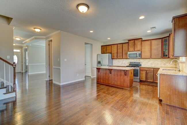 Building Photo - 2024 Middleton Farm Dr