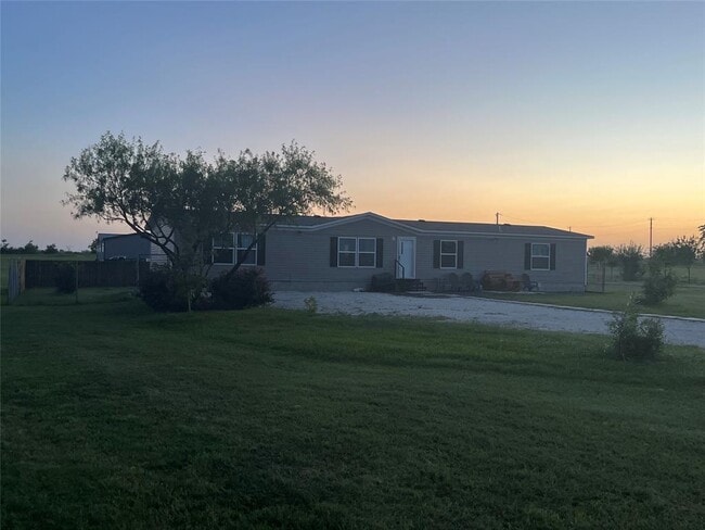 Building Photo - 104 Dockal Dr