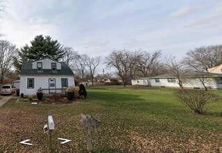 Building Photo - 1966 Dewey Ave