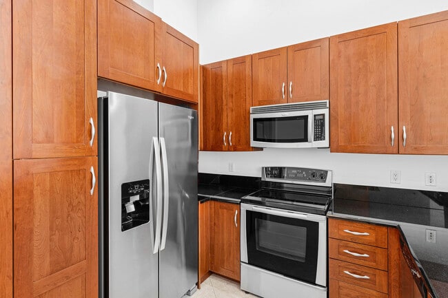 Building Photo - 701 S Olive Ave