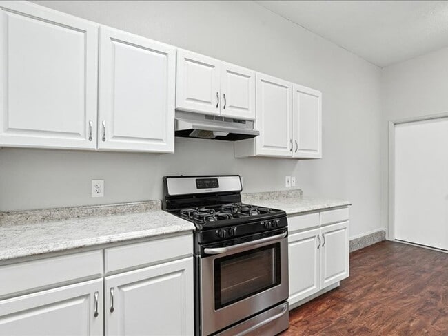 Building Photo - Coming Available July | For Rent | 3 Bed | 2 Bath | Private Yard | 2-Car Garage | HOA with Pool &...