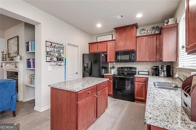 Building Photo - 2344 Attewood Dr