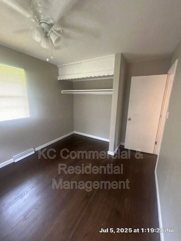 Building Photo - 1705 N Lynn St