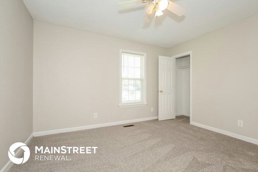 Building Photo - 412 Kirkland St