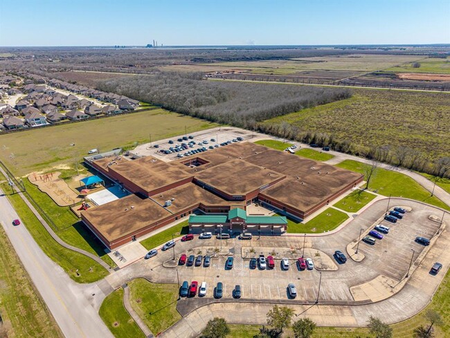 Building Photo - 7722 Millstone Trl Ln