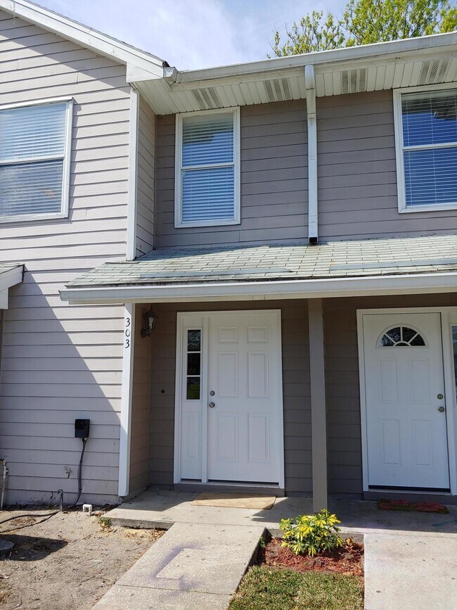 Primary Photo - 791 Assisi Ln