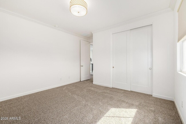 Building Photo - 11048 E Utah Ave