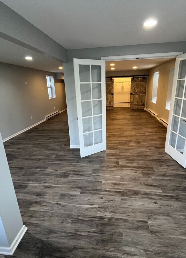 Building Photo - Main street Triplex