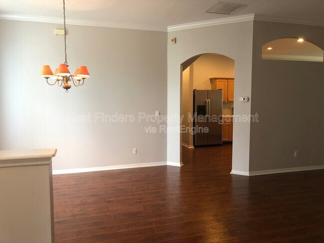 Building Photo - 12857 Chets Creek Dr N