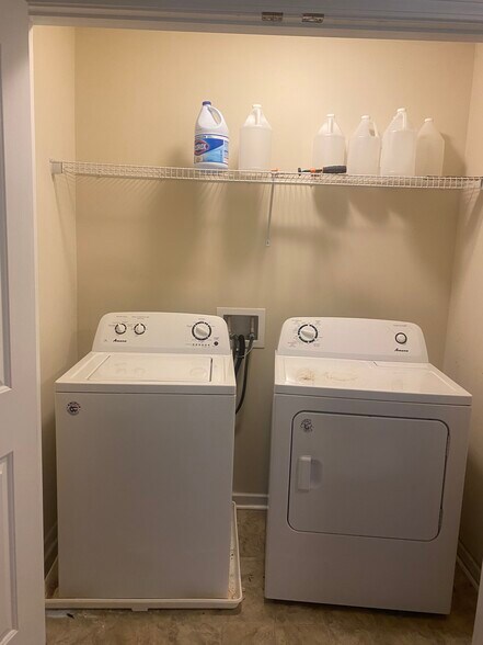 laundry area - 5914 Cassie Dr