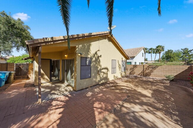 Building Photo - 18837 N 43rd Pl