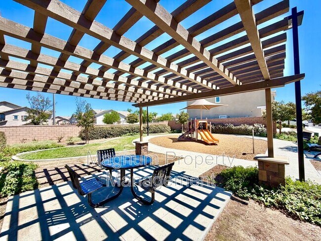 Building Photo - 36330 Albus Ave