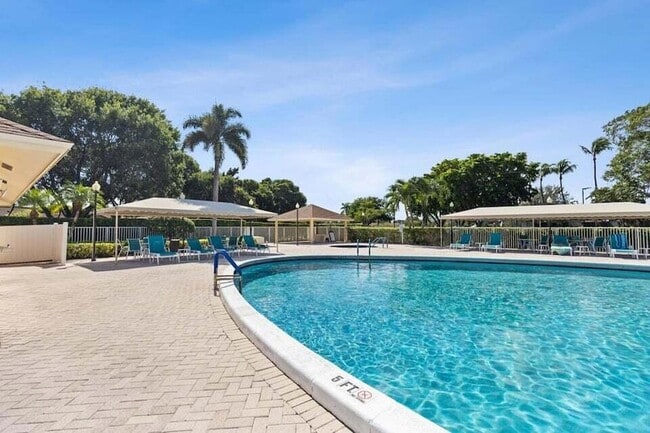 Building Photo - 2363 NW 13th Ct