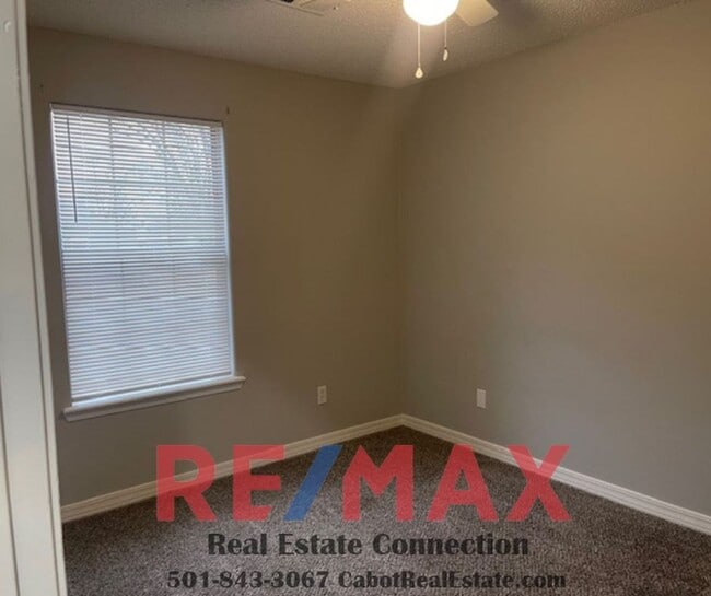 Building Photo - Pets permitted with restrictions and No Sm...