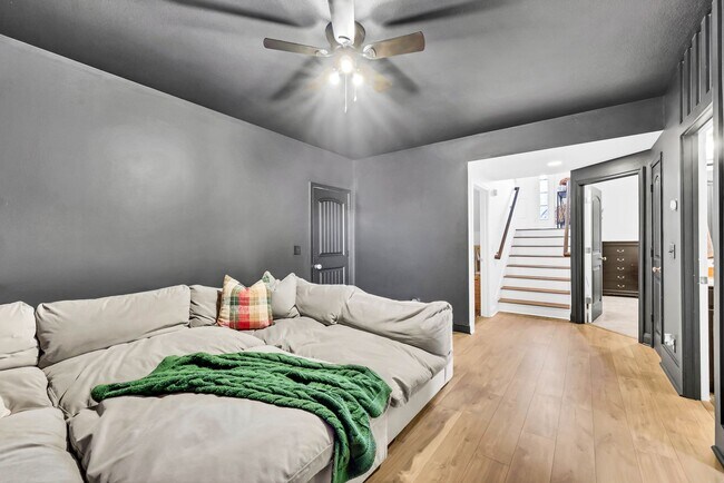 Building Photo - 1838 Patricia Dr