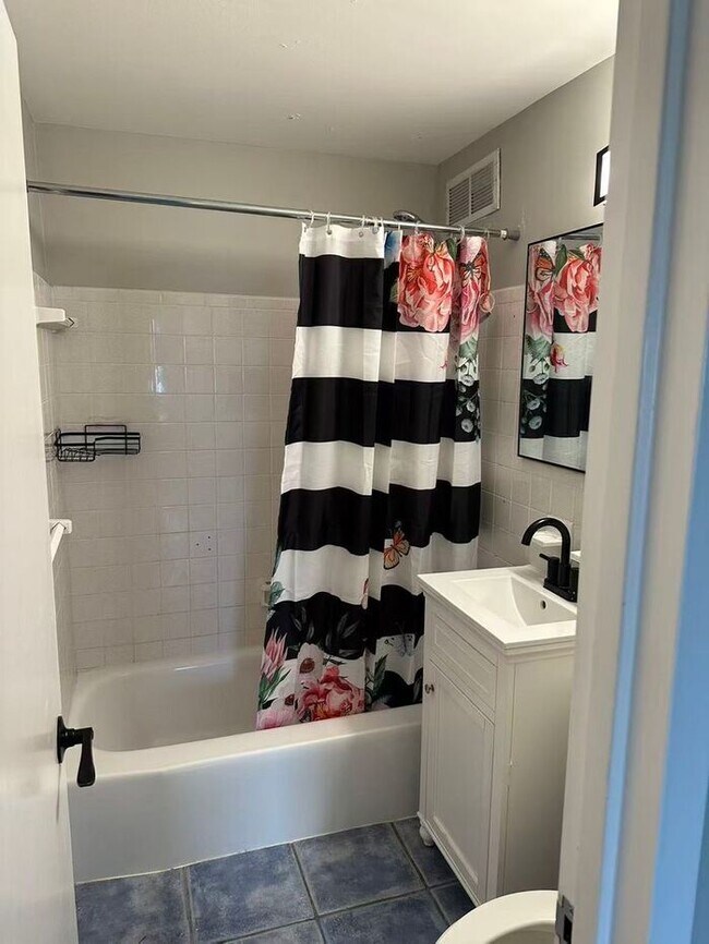 Building Photo - 15 Piedmont Ave NE APT 1506, Atlanta, GA 30308