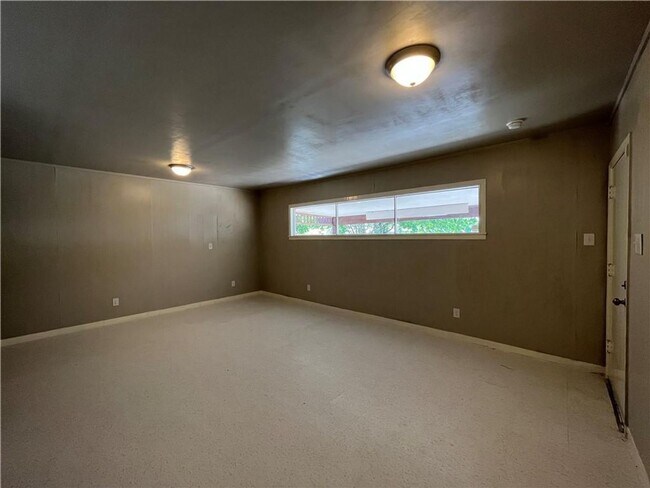 Building Photo - WINDSOR PARK SUBDIVISION