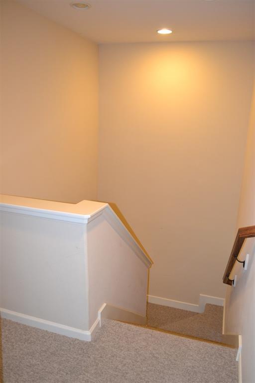 Building Photo - 336 Lazy Ln