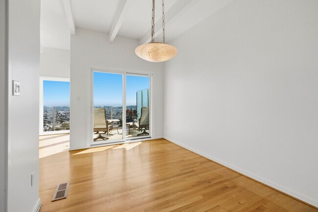 Building Photo - 45 Graystone Terrace