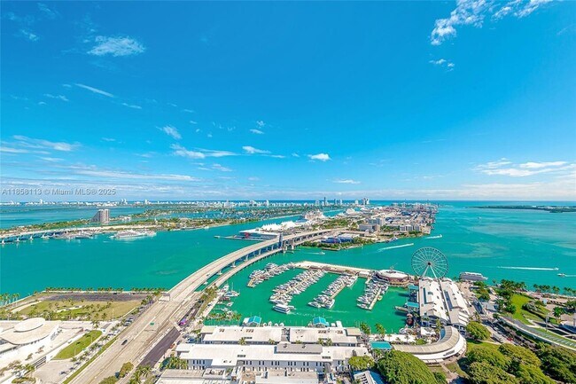 Building Photo - 398 NE 5th St