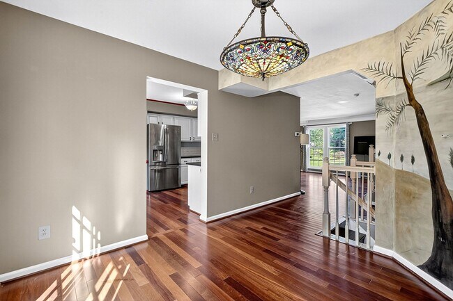 Building Photo - Charming Limestone Hills West Townhome - C...