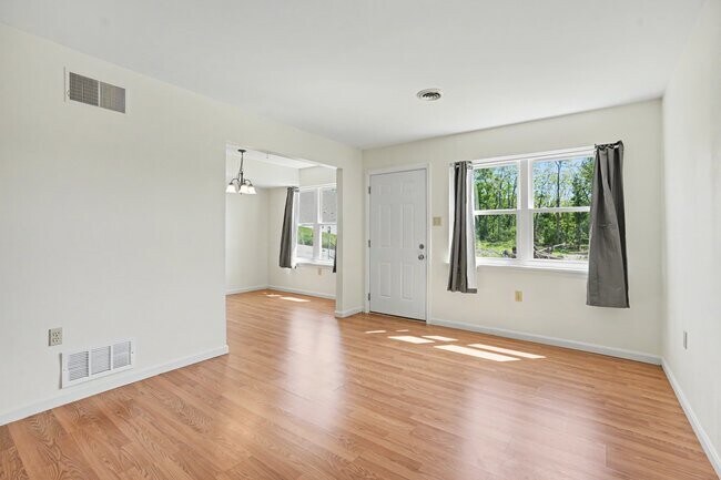 Building Photo - 54 N 62nd St