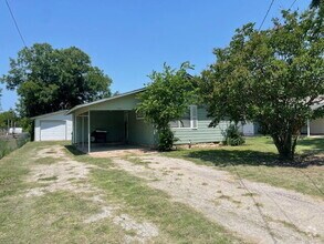 Building Photo - Easily accessible 3 bedroom/1 bath in Dublin