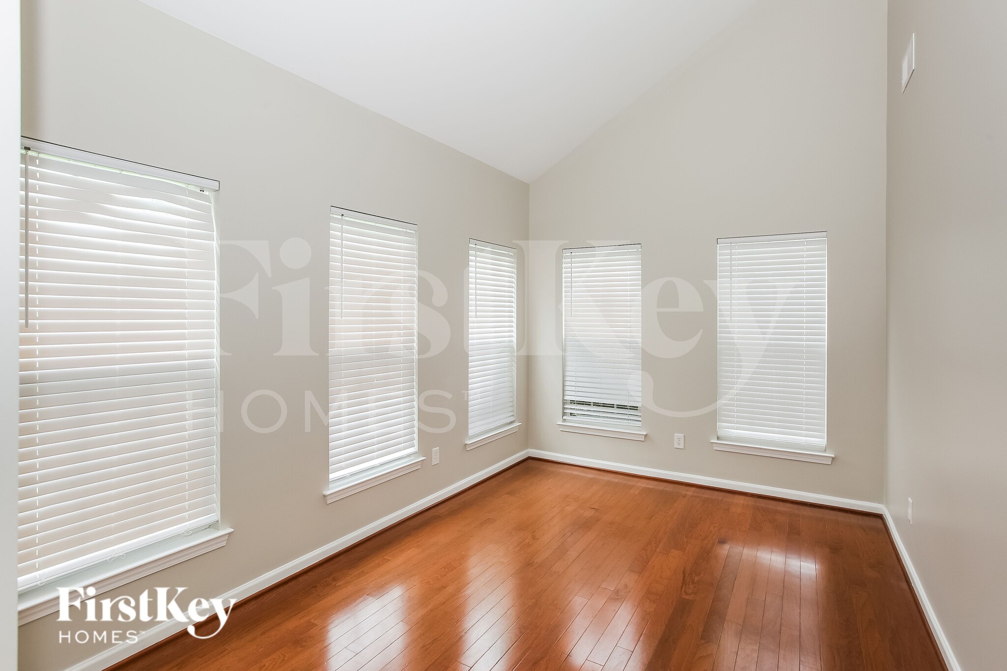 Building Photo - 1041 Canopy Dr