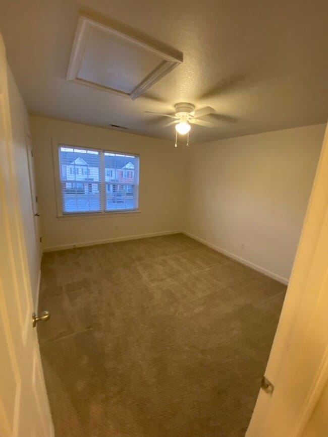 Building Photo - Carolina Forrest! 3 Bedroom / 3 Bath. Pet Friendly.